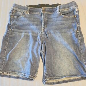 Lane Bryant Jean Shorts size 20